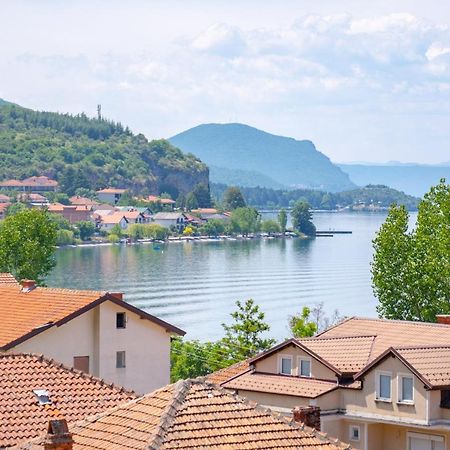 Et Larum Peštani Exterior foto
